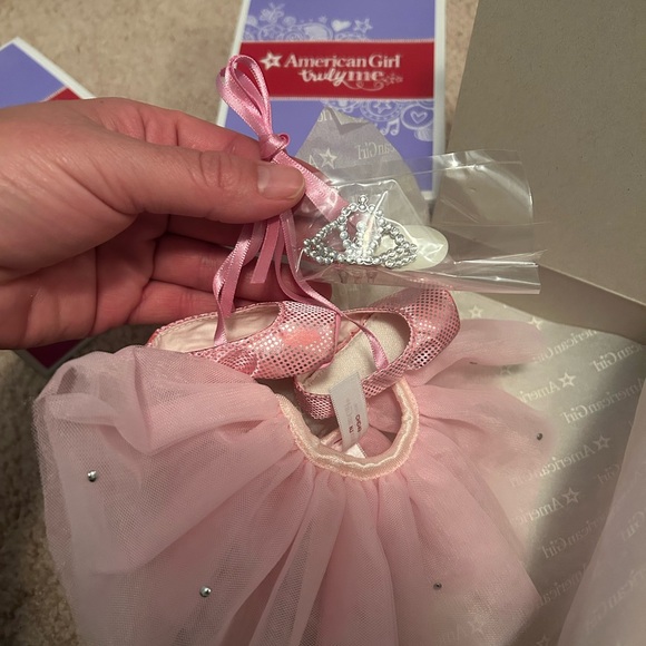 AMERICAN GIRL Work, Travel, Tea Time Gift Basket #kidcore #dollaccessories - Picture 4 of 12